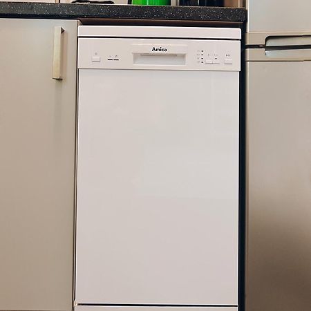 Neuwertiges Apartment Mit Kostenlose Privatparkplatz Auch Fuer Transporter Geeignet R1 Freiberg am Neckar Luaran gambar