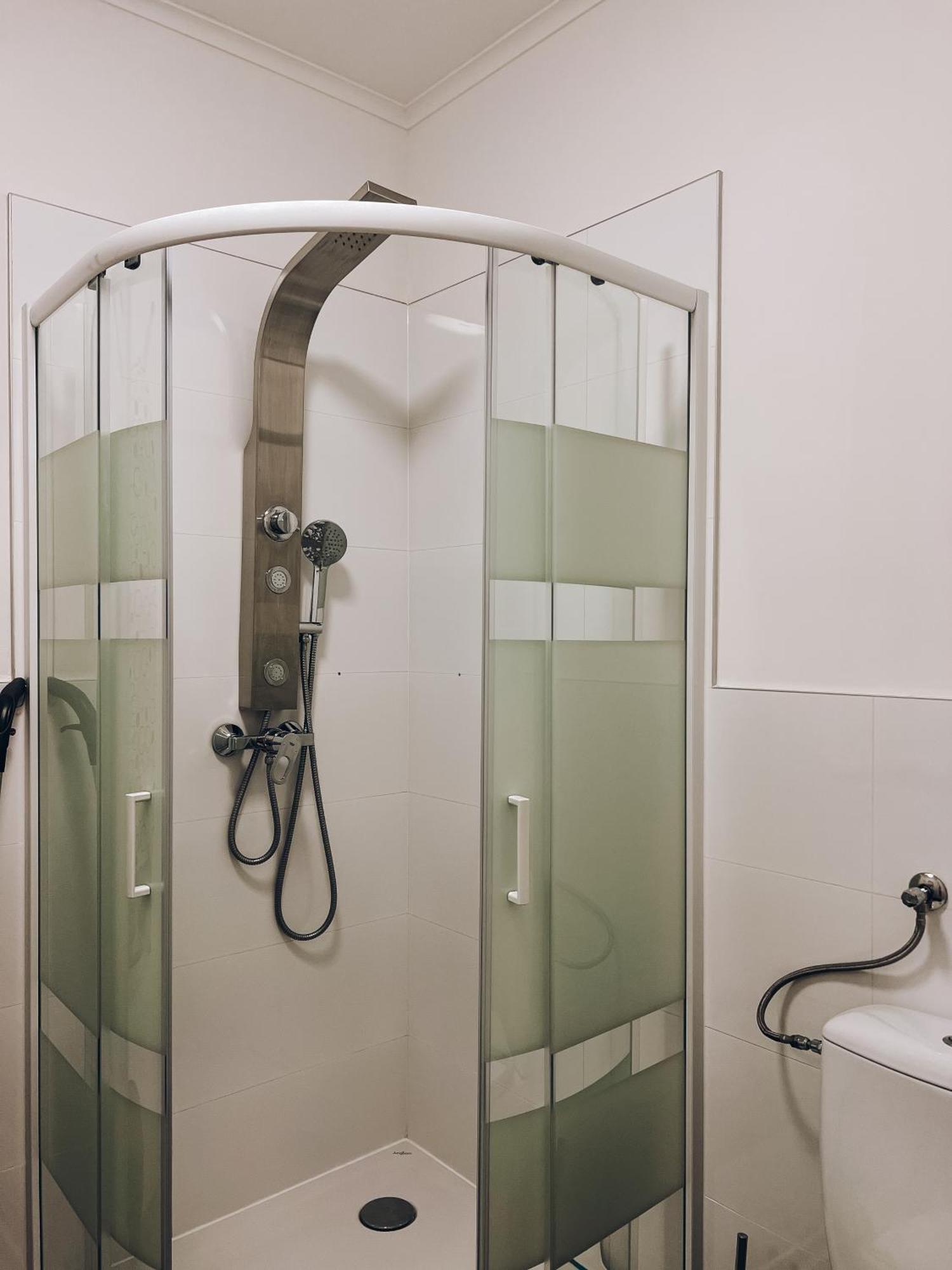 Neuwertiges Apartment Mit Kostenlose Privatparkplatz Auch Fuer Transporter Geeignet R1 Freiberg am Neckar Luaran gambar