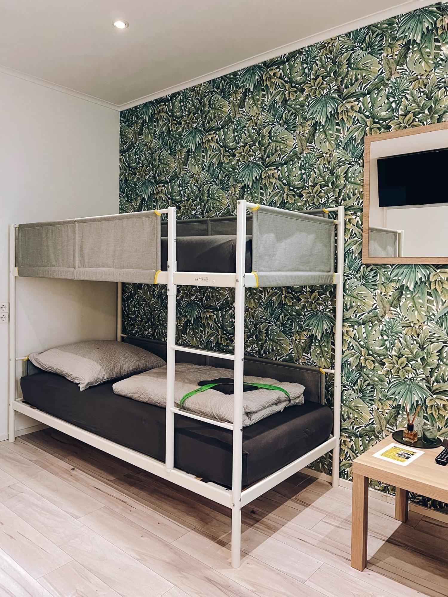 Neuwertiges Apartment Mit Kostenlose Privatparkplatz Auch Fuer Transporter Geeignet R1 Freiberg am Neckar Luaran gambar